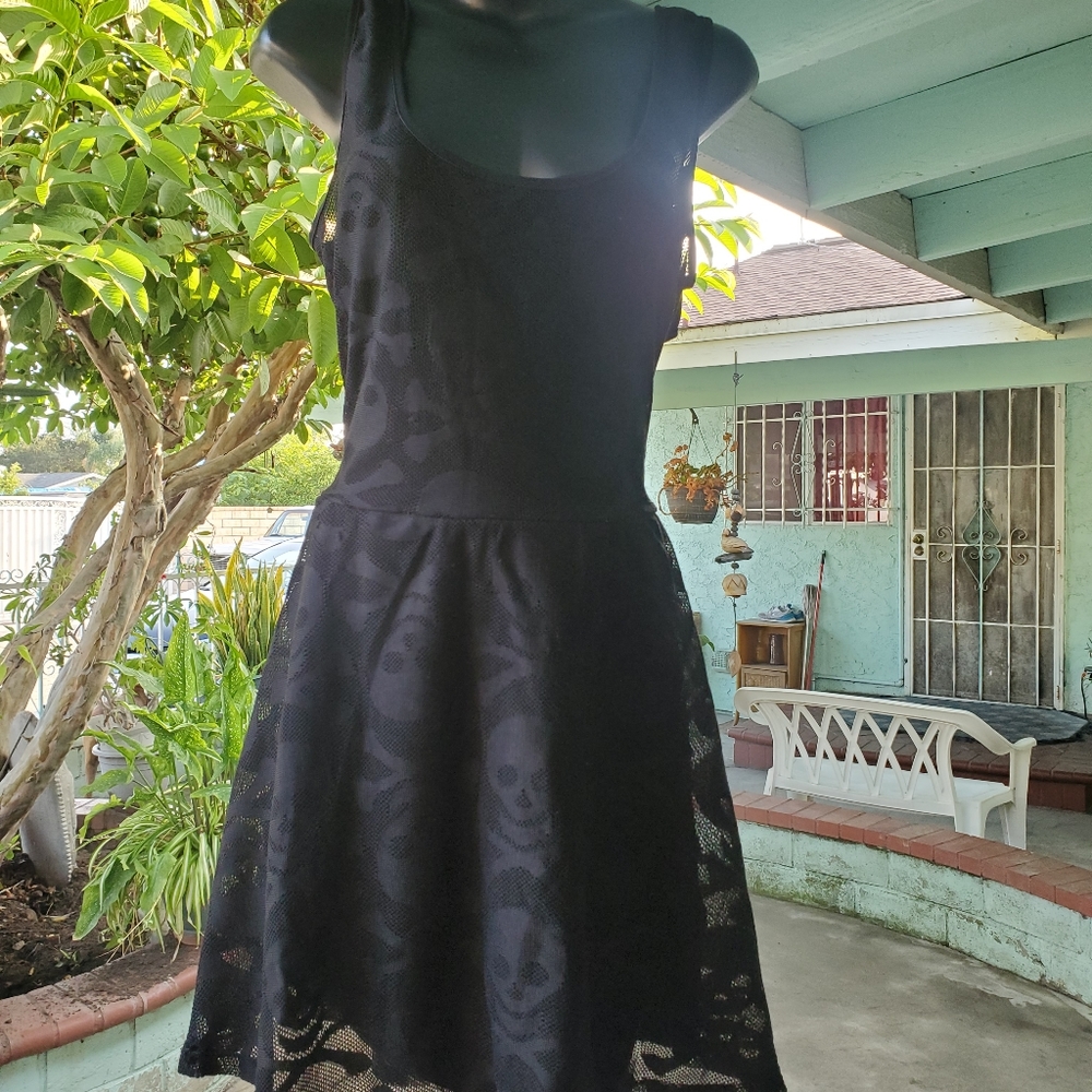 Skull lace short dress